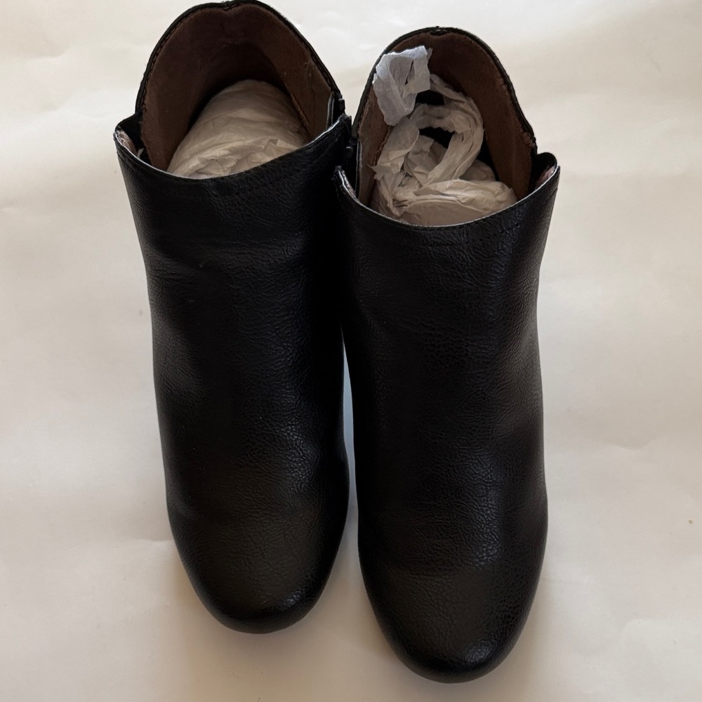 Natural Soul Black Ankle Boots